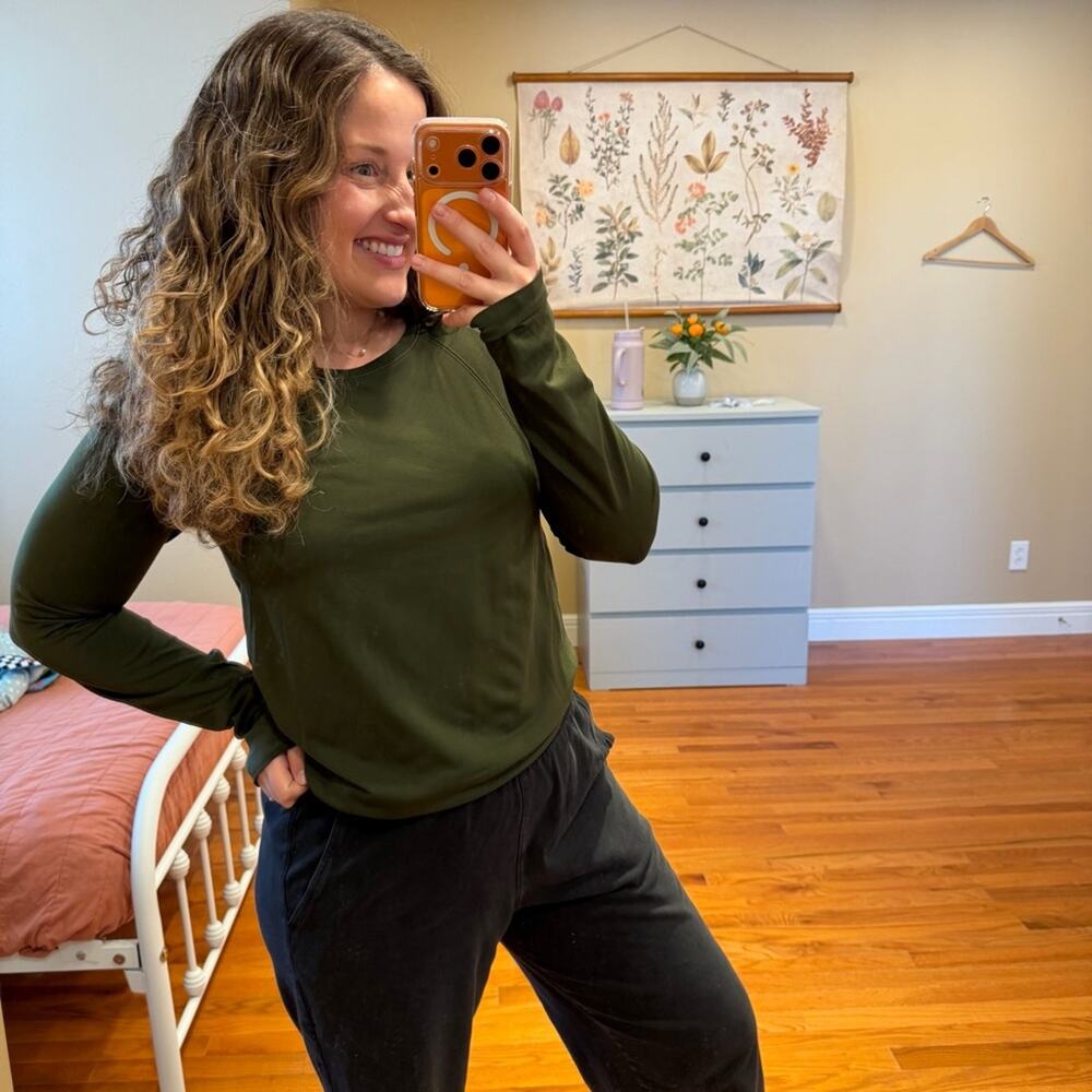 Target all in motion green under scrub athletic top long sleeve large - Picture 4 of 10